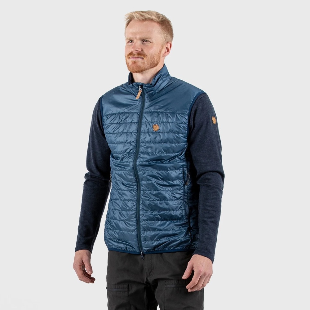 Fjallraven Men's Abisko Padded Vest in Storm